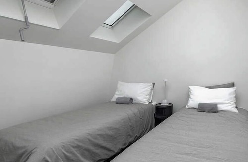 Avonside Apartment | Snowy Mountains Farmstay