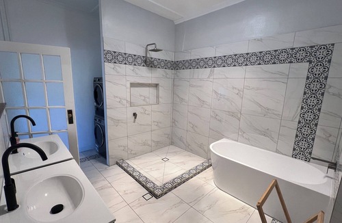 Renmark Apartment | Snug & Cosy Unit with Relaxing Bath