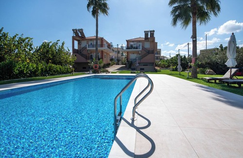 Kamisiana Apartment | Socrates Holidays Apt. 4 with Pool near the Beach