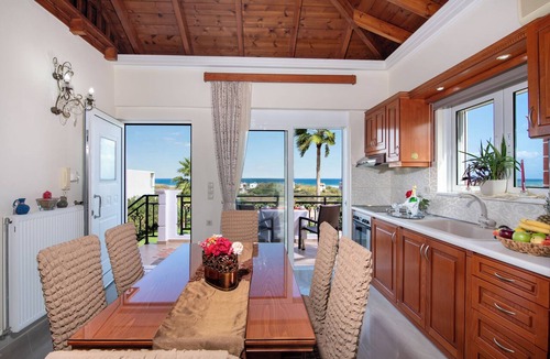 Kamisiana Apartment | Socrates Holidays Apt. 4 with Pool near the Beach