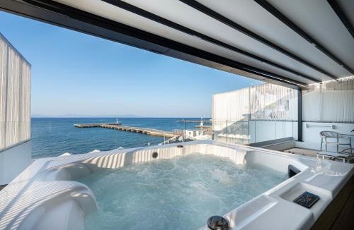 Kos Town Apartment | SoleLuna 2-On the Beach-Hot Tub-Smart Home
