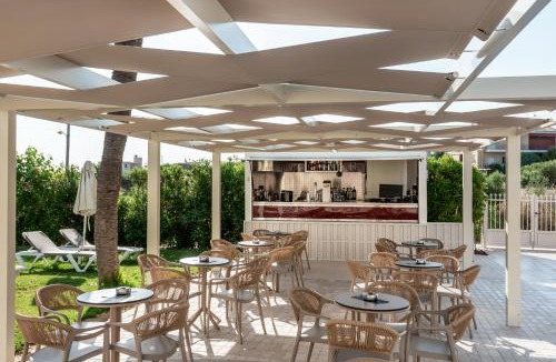 Tavronitis Hotel | Solimar Topaz - Adults Only