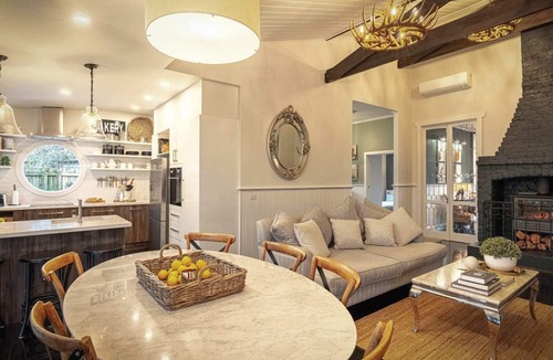 Trentham House | Soma Trentham Summary