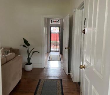 South Albury House | Somerby House! premium CBD escape, pets welcome