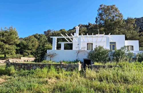 Milos House | Sophia's Ralaki Cottage