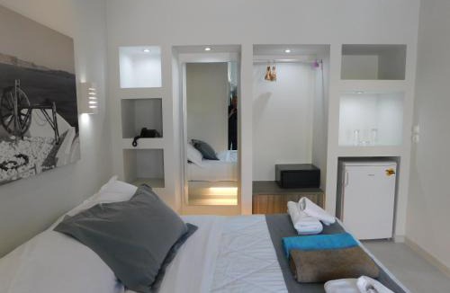 Perissa Bed & Breakfast | South Beach Santorini