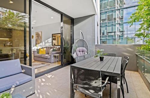 South Brisbane Apartment | Southbank Heart+2 Bed+Balcony+Pool+Gym+Free Wifi