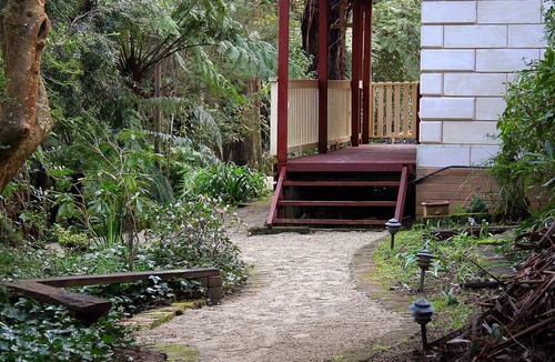 Mount Dandenong Cabin | Spa Cottage: Private rainforest with river
