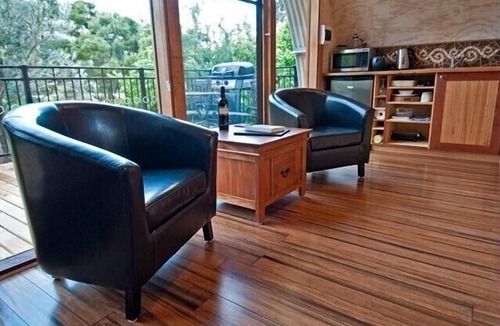 Adventure Bay Apartment | Spa Suite Bruny island