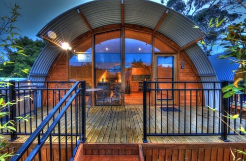 Adventure Bay Apartment | Spa Suite Bruny island