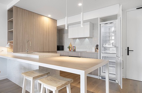 North Fremantle Apartment | Spacious 2-Bed Apartment in North Fremantle