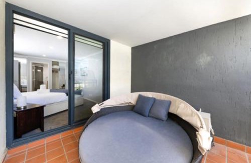 City East Apartment | Spacious 2BR Apartment in the Heart of the City - Hosted by Canstay