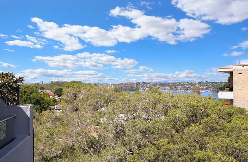Waverton Apartment | Spacious 2BR luxe Waverton Village apartment w/harbour glimpses