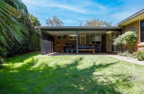 Surf Beach House | Spacious 4-Bed House Metres from the Beach