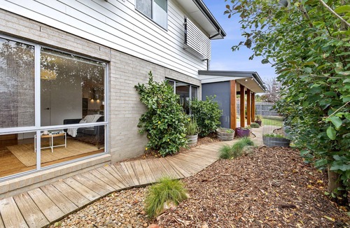 Torquay House | Spacious 4 bedroom family home located in Tea Tree Rise