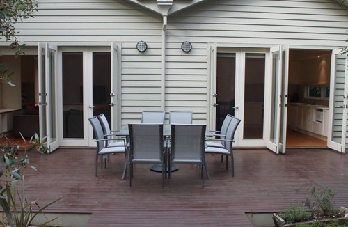 Anglesea House | Spacious 4 bedroom house - Walk to beach, river, golf course and shops