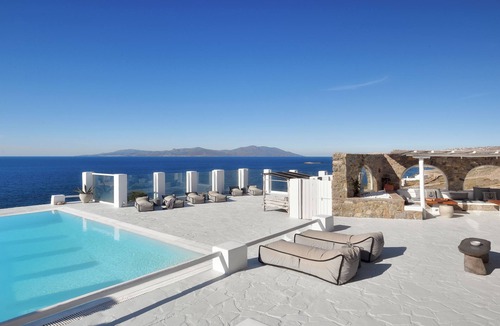 Agios Ioannis Villa | Spacious 5-bedroom Sunset villa with Hot-tub by Calypso Sunset Villas