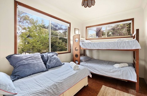 Macmasters Beach House | Spacious Adventure Getaway by the Bush & Ocean