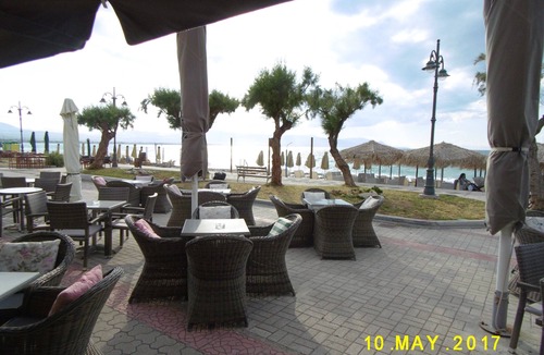 Korinthos Apartment | Spacious Apartment Up To 6 People , 136 Sqm , Central , Quiet , By The Sea