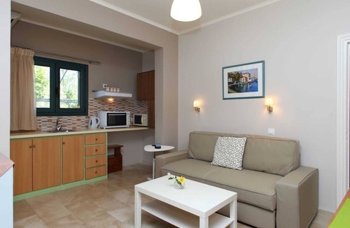 Yenion Villa | Spacious Private Pool Villa in Geni, Lefkada – Perfect for Families & Groups!