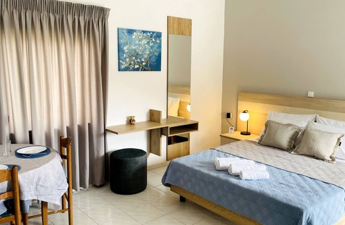 Sougia Apartment | Spacious studio locaded in Sougia, 5 min from the beach!