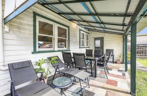 Coburg House | Spacious Urban Delight in Coburg