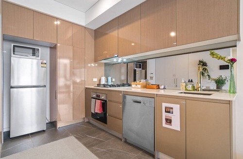 Wentworth Point Apartment | Spacious1 BR@waterfront Olympic Park free carpark