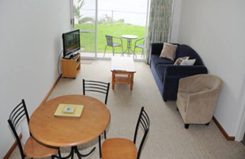 Port Lincoln House | Spalding Lodge Unit 3