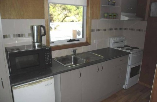 Creswick Cabin | Sparkling Cabin Springs