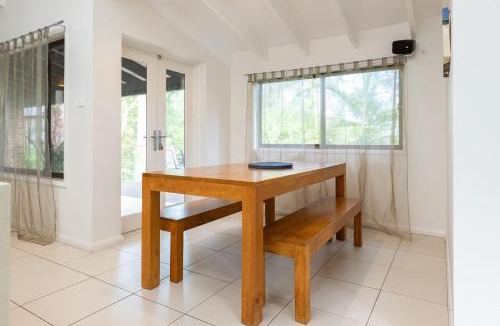 Elizabeth Beach House | Splash