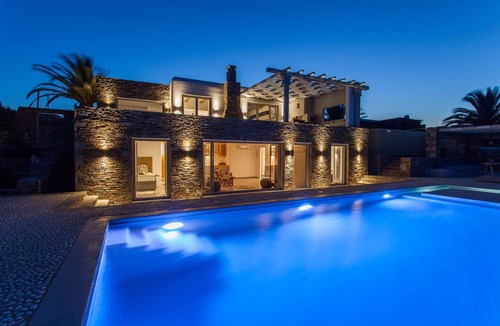 Kalafatis Villa | Splendid Mykonos Villa | Villa Elara | 4 Bedrooms | Private Pool