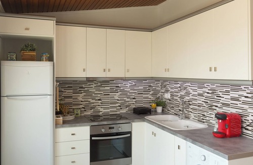 Dafni House | Splendid Views from a Cozy Cottage with a Garden Terrace