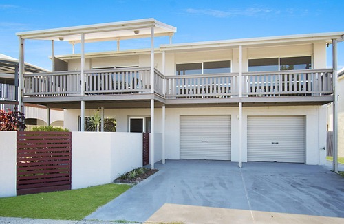Lennox Head House | Spoil yourself at Seascape