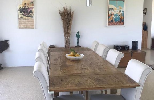 Fingal House | St Andrews Beach Golf & Farmstay