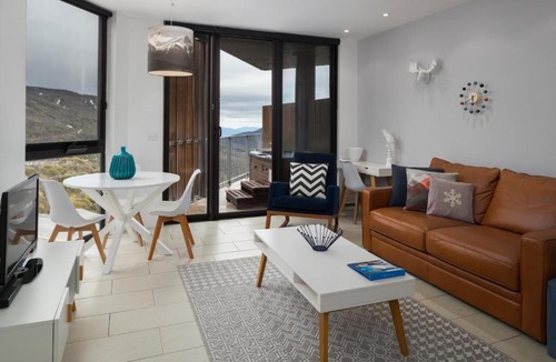 Falls Creek Hotel | St Falls Resort