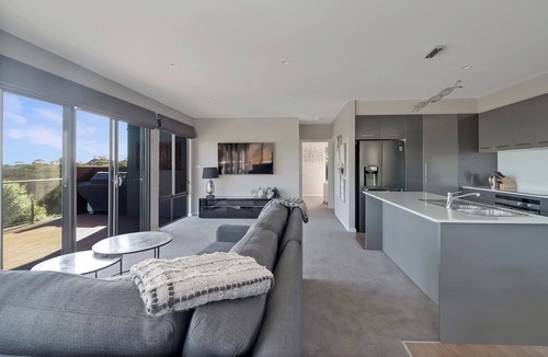 Stieglitz House | St Helens Beach House