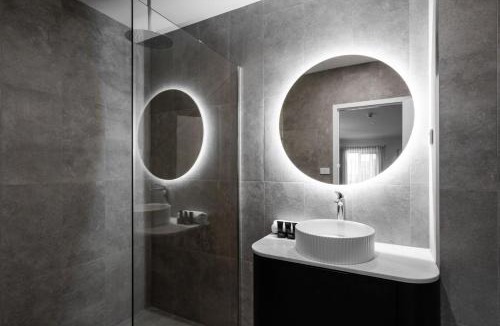 Wagga Wagga Hotel | St Hugh Hotel Wagga Wagga
