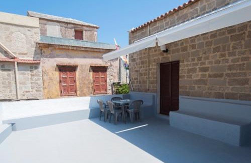 Rhodes Old Town House | Stavros Pension