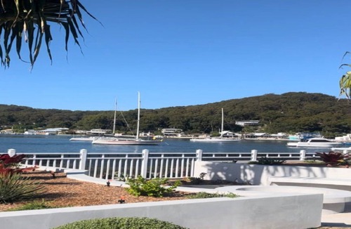 Booker Bay Apartment | Stay 7,pay 5 these School Holidays->Waterfront