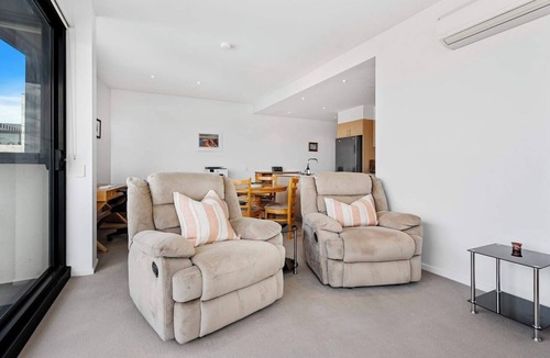 Hobart Central Business District Apartment | Stay and play in the heart of Hobart