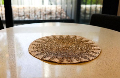 Box Hill Apartment | StayAU Convenient Apartment with Patio in Box Hill