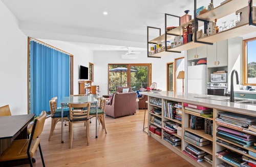 Surf Coast House | Steppy Beach Retro - Wifi & So Close To The Cliff Top Walks