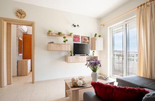 Kolymbia Apartment | Stergios top view residence with jacuzzi