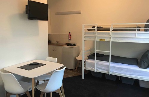 Merrijig Apartment | Stirling Studio 4 - Delatite Apartment Complex