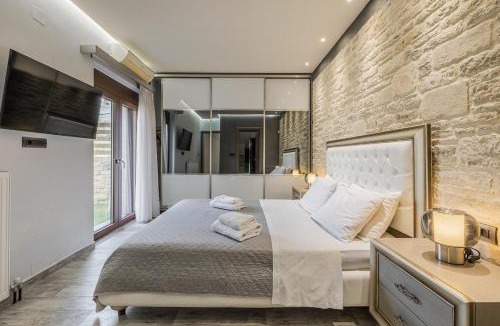 Ayios Sillas Villa | Stone Build Modern and Traditional Villa near Heraklion
