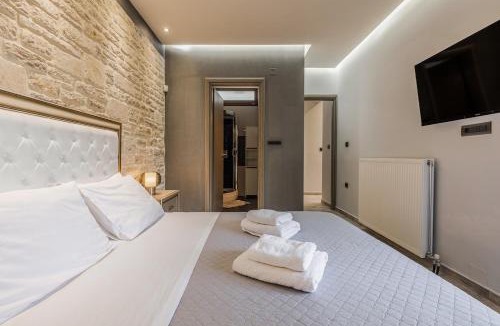 Ayios Sillas Villa | Stone Build Modern and Traditional Villa near Heraklion