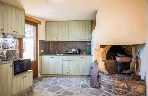 Olympi House | Stone Olympoi Lodge 2 - Chios Cozy Hideaway