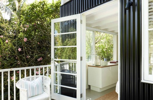Palm Beach Apartment | Stonehouse Garden Apartment by Contemporary Hotels