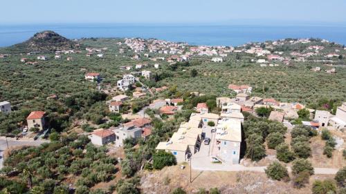 Lefktro Apartment | Stoupa Lefktro 5