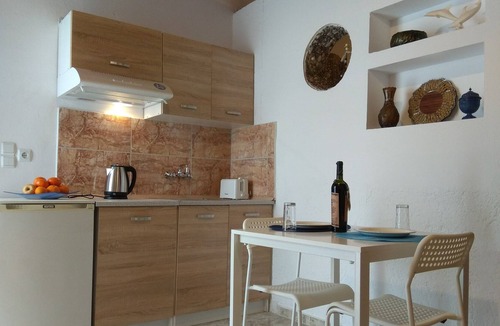 Limeniskos Apartment | studio στο κέντρο δίπλα στο μουσείο 200μ από την παραλία. In the the center